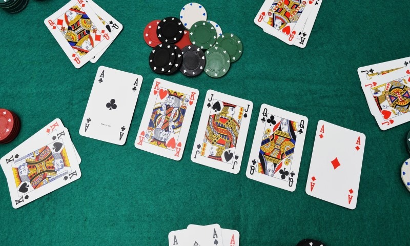 Poker 1 Giới thiệu chung về Poker tại Hi88